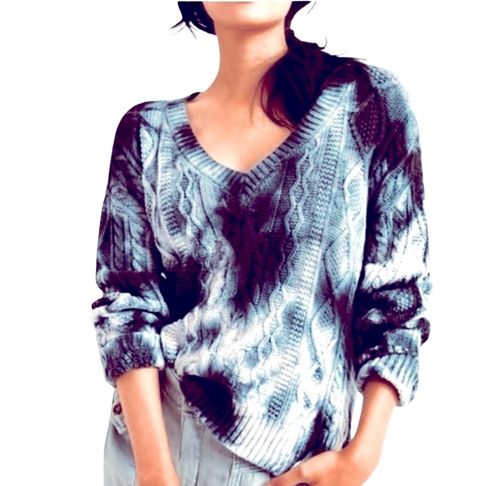 Pilcro Joni Tie-Dye Cable Knit V-Neck Sweater Side Slits Dark Navy White Size S